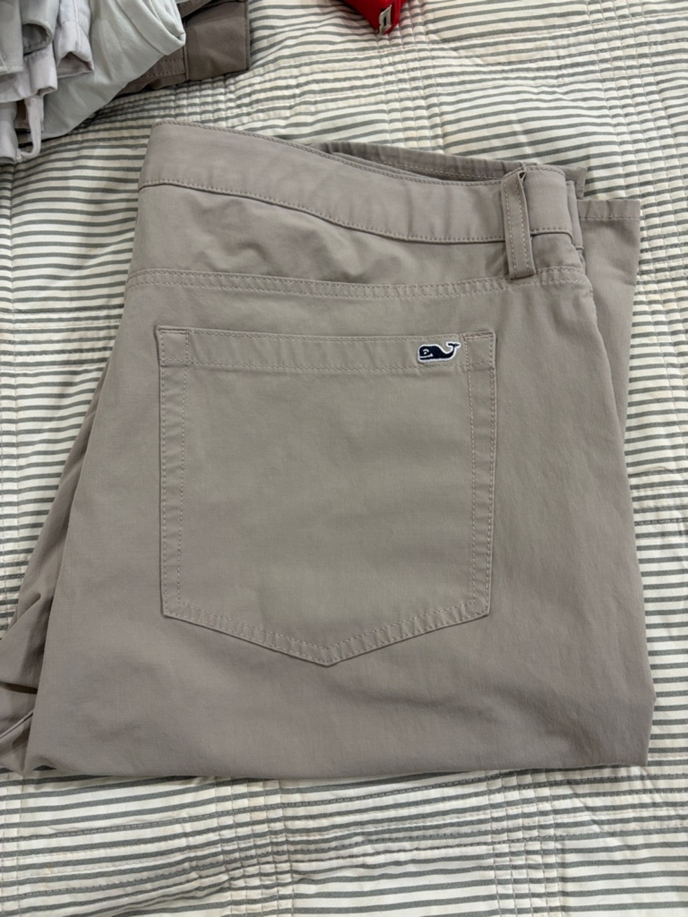 Vineyard Vines Men's Chino golf Pants - Taupe/Light Brown